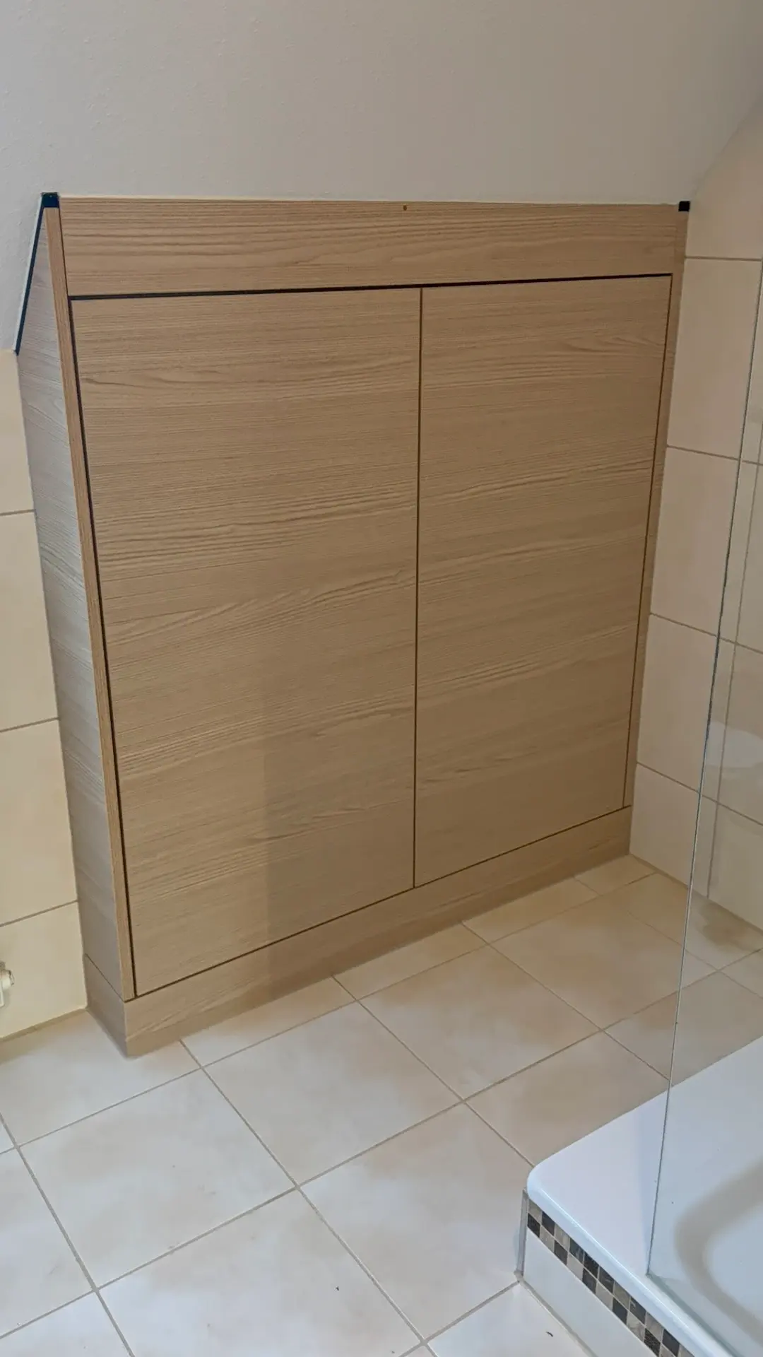 Badmöbel in Eiche - Ansicht 3